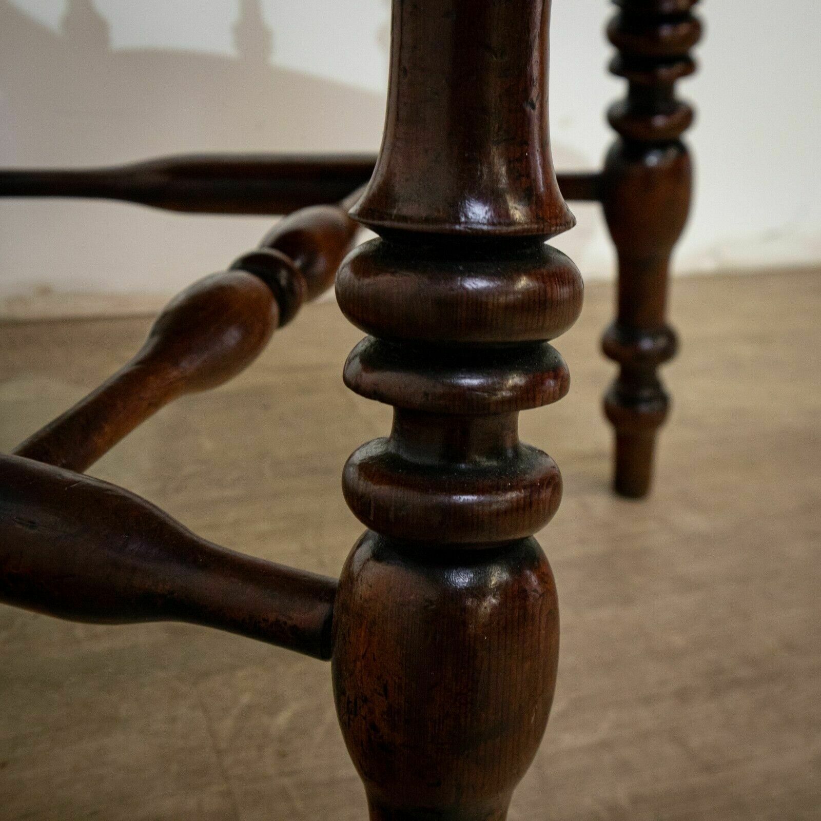 Furniture 19th Century Yew High Back Windsor Chair photo