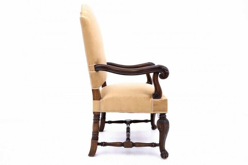 photo vintage A Pair Of Antique Armchairs, Western Europe, Around 1900. After Renovation.