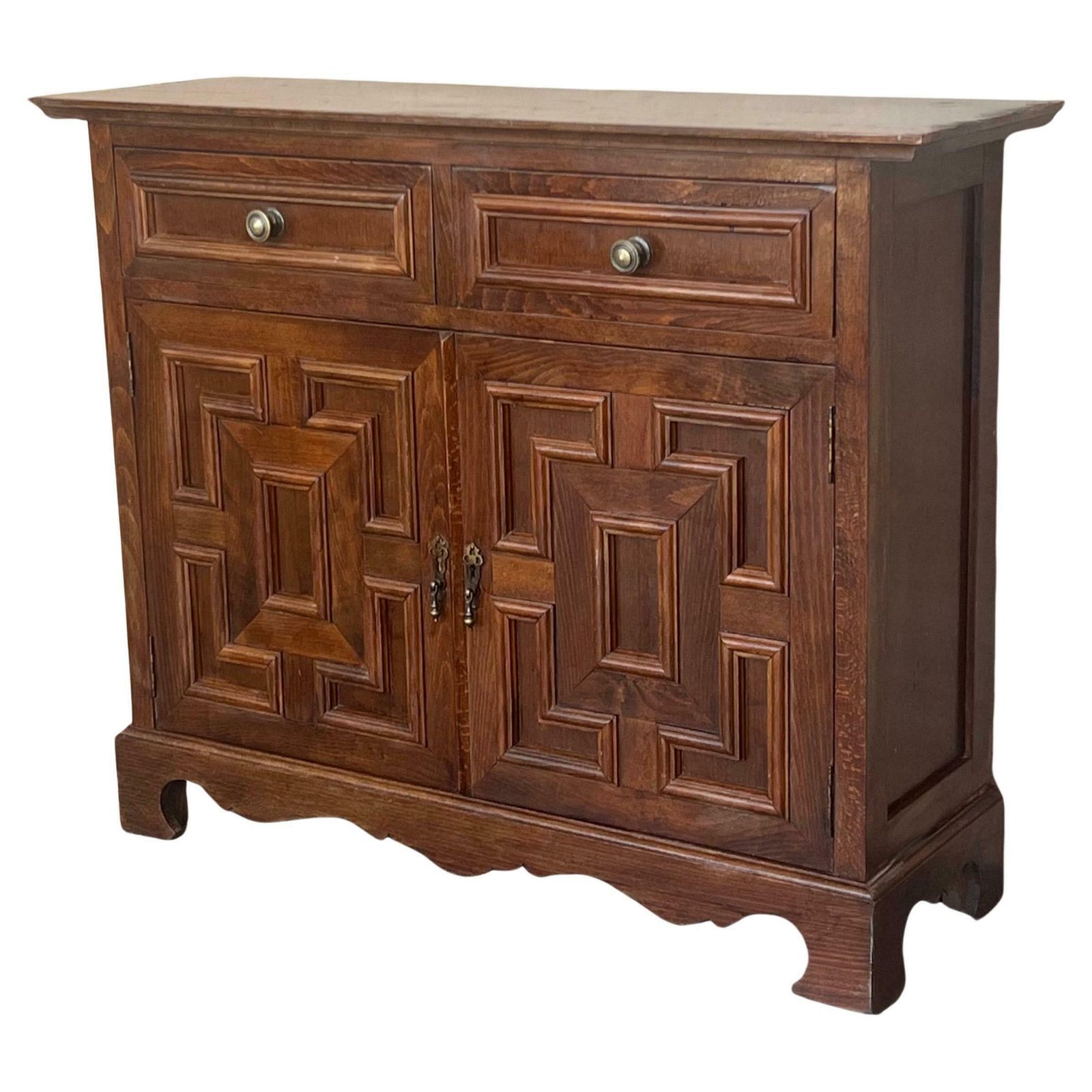 Commode catalane sculptée en noyer, highboy ou console, années 1920