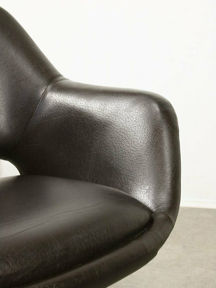 832.0 Mid Century Chocolate Brown Leather Swivel Chair photo