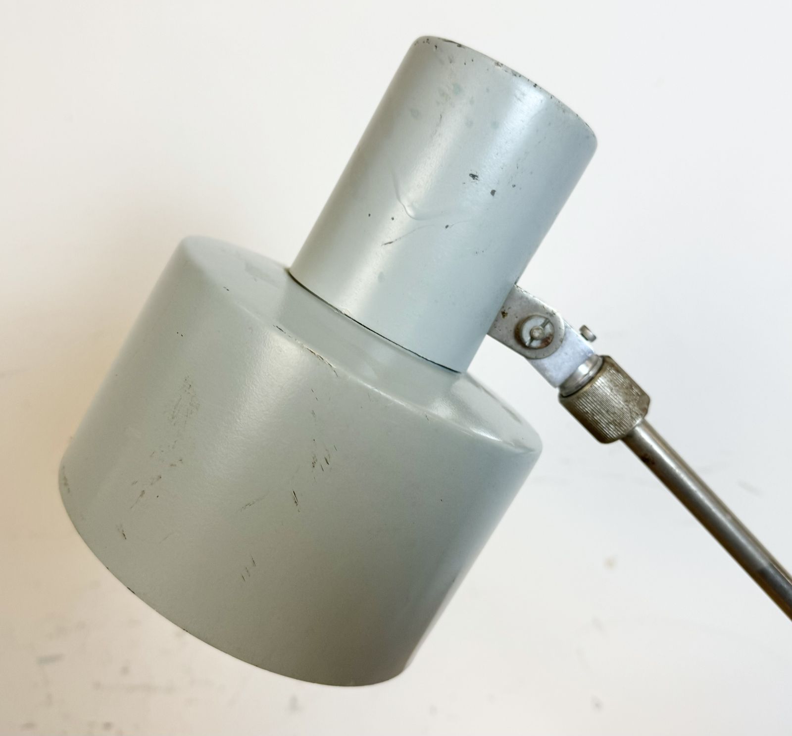 Grey Industrial Factory Office Desk Lamp From Elektrosvit, 1970s photo vinterior