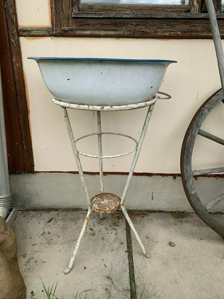 Hungarian Iron Wash Stand Or Garden Planter, 1940s, Set Of 2 photo for sale