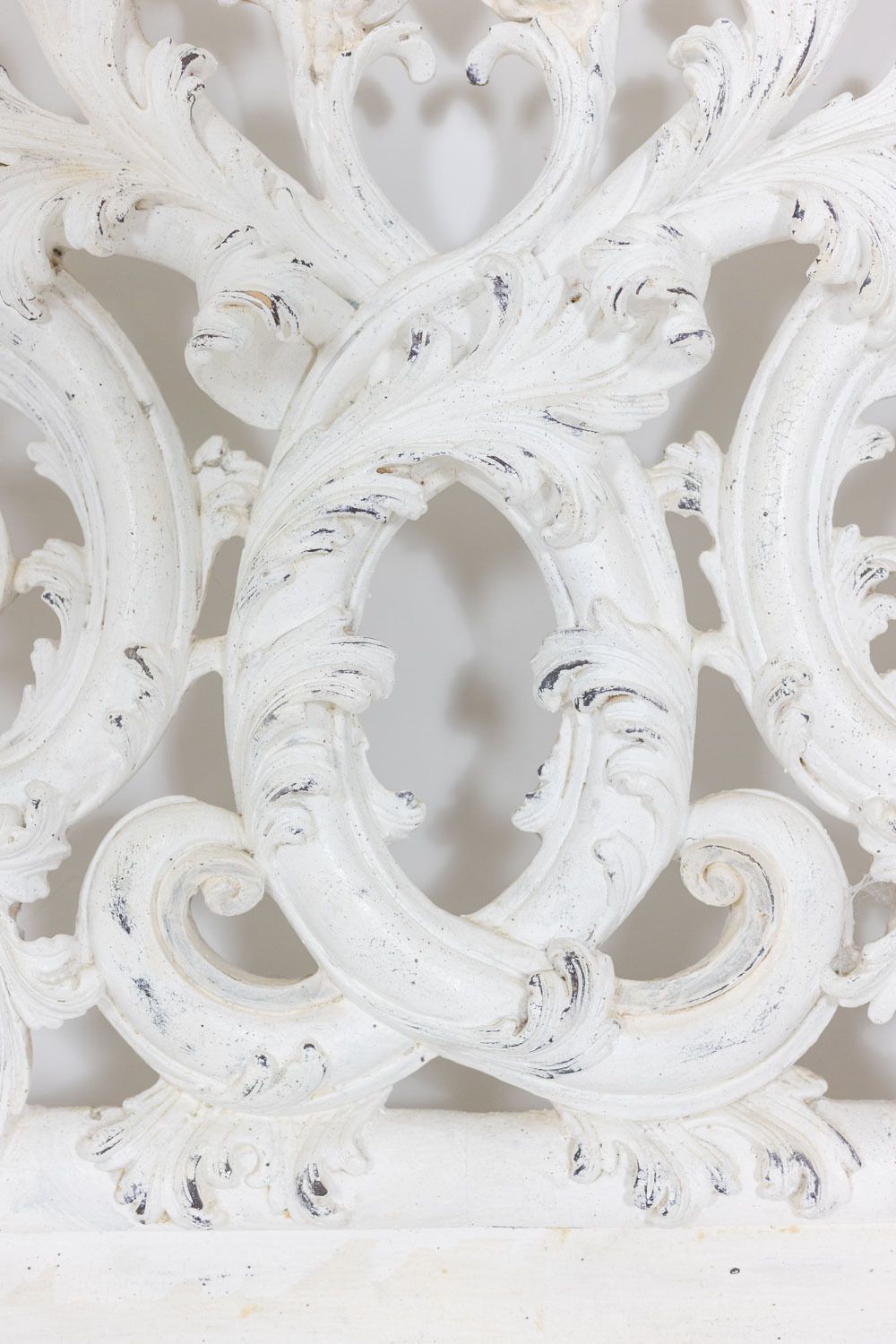 Rocaille Style Headboard, In Carved And Lacquered Wood. Circa 1900. photo vinterior