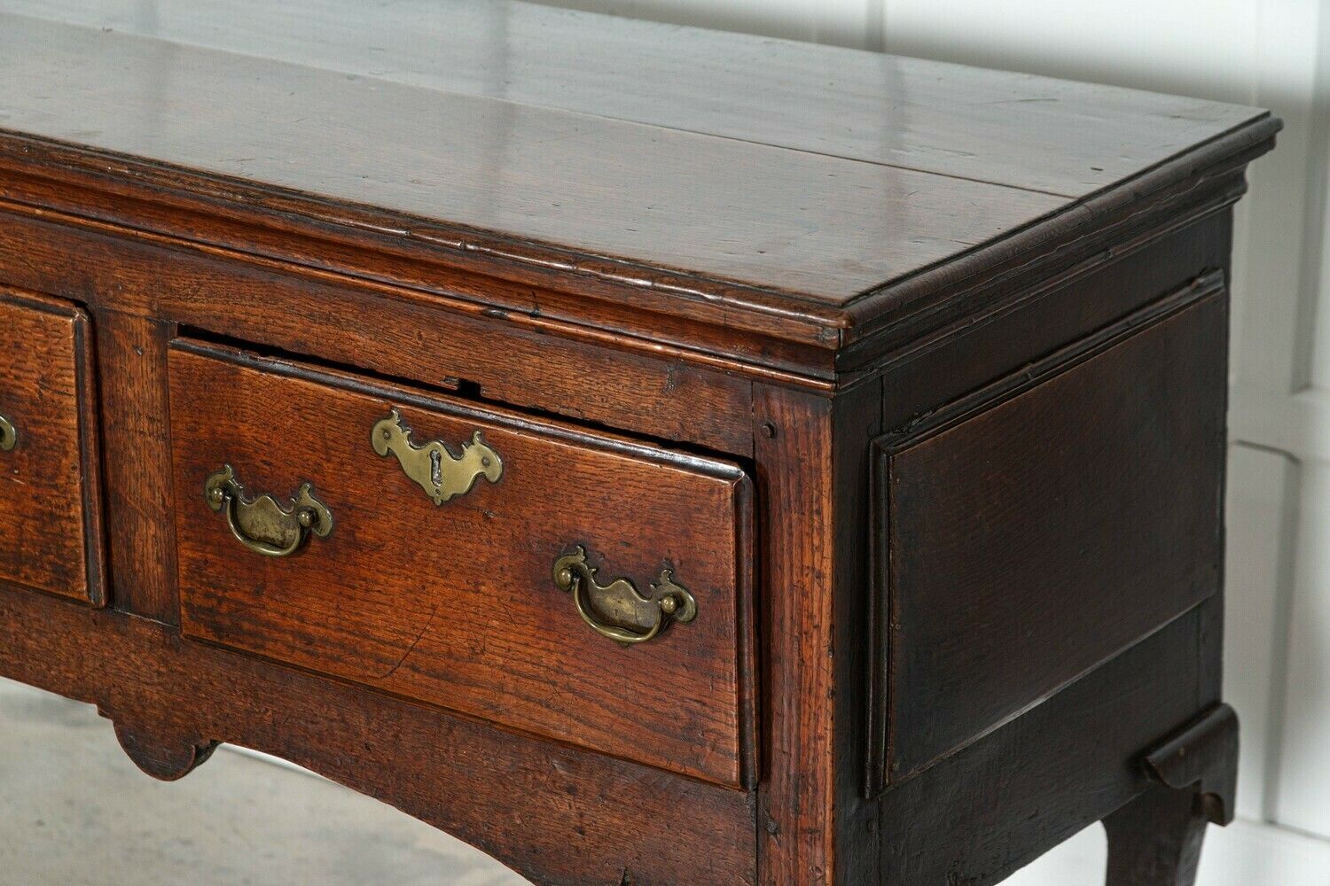 5118.0 19thc English Oak Dresser Base photo