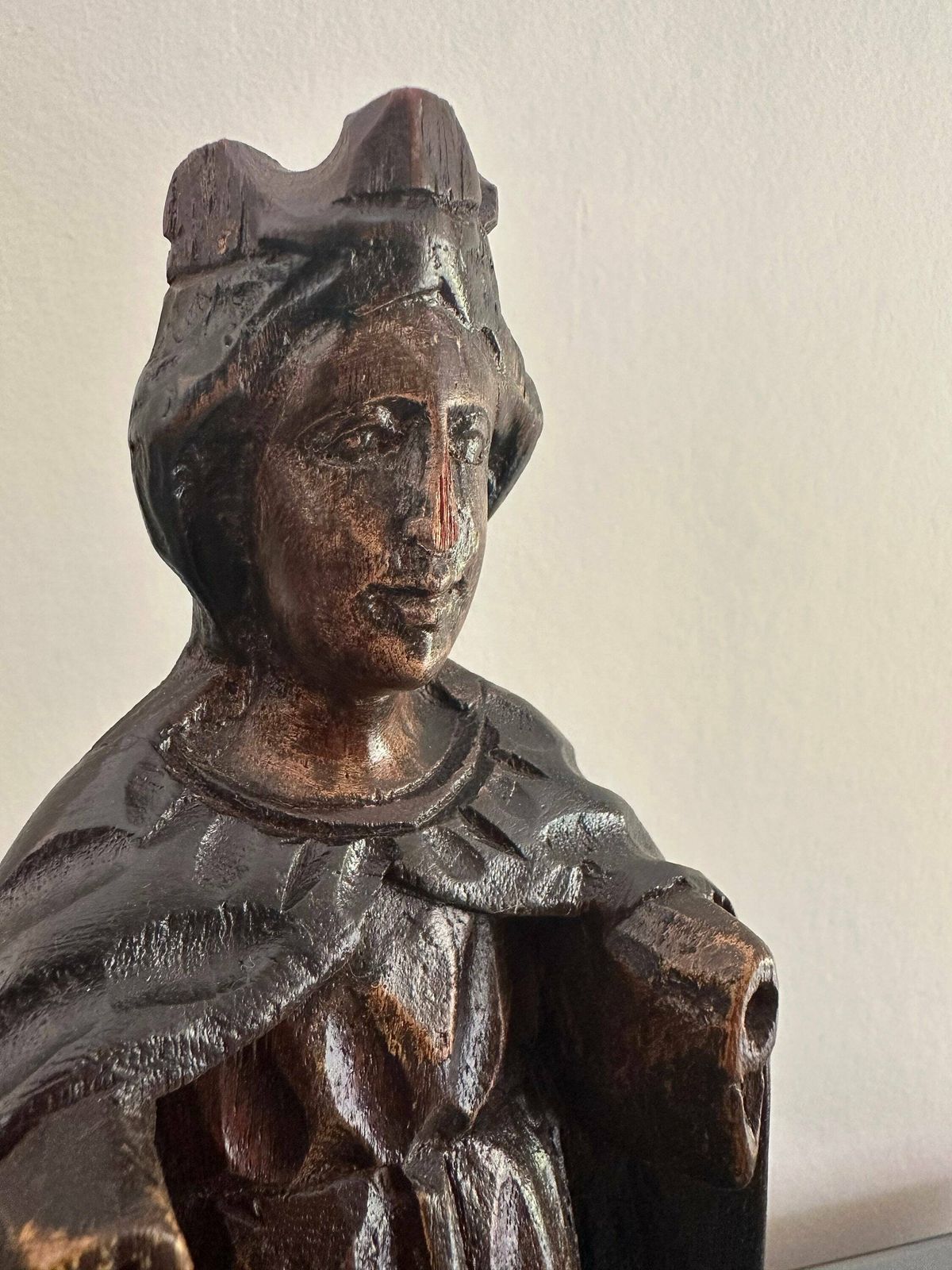 Antique Carved Wood Saint Barbara Wood Statue, French Religious Sculpture Patron Of Armourers, Artillerymen, Military Engineers, Miners photo vinterior