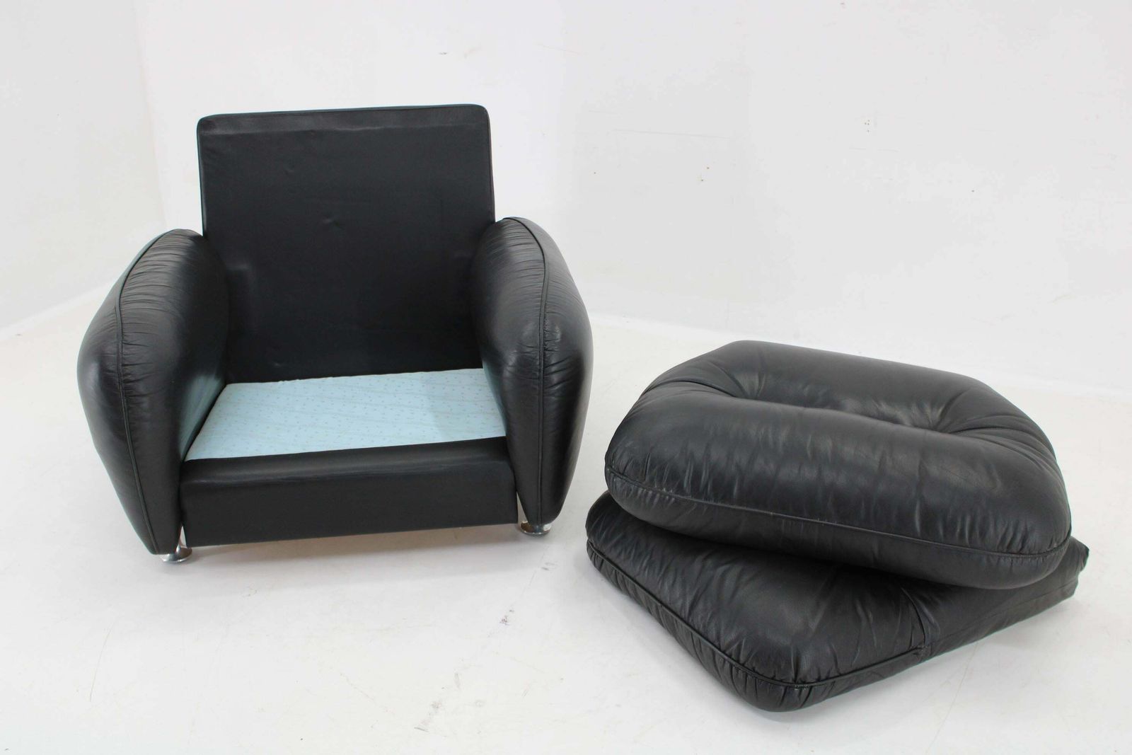Furniture 1970s Italian Armchair In Black Leather photo