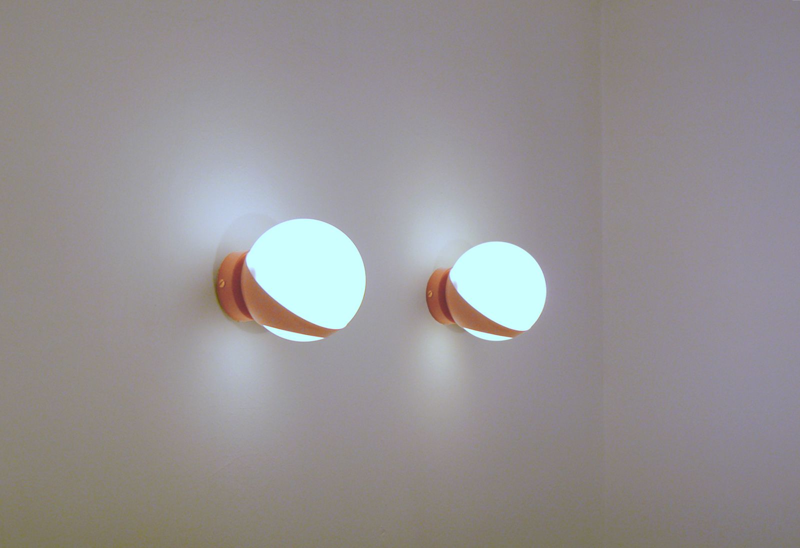 Pair Of Wall Lamp Glass Sphere Art. A 027   Pink Color photo furniture