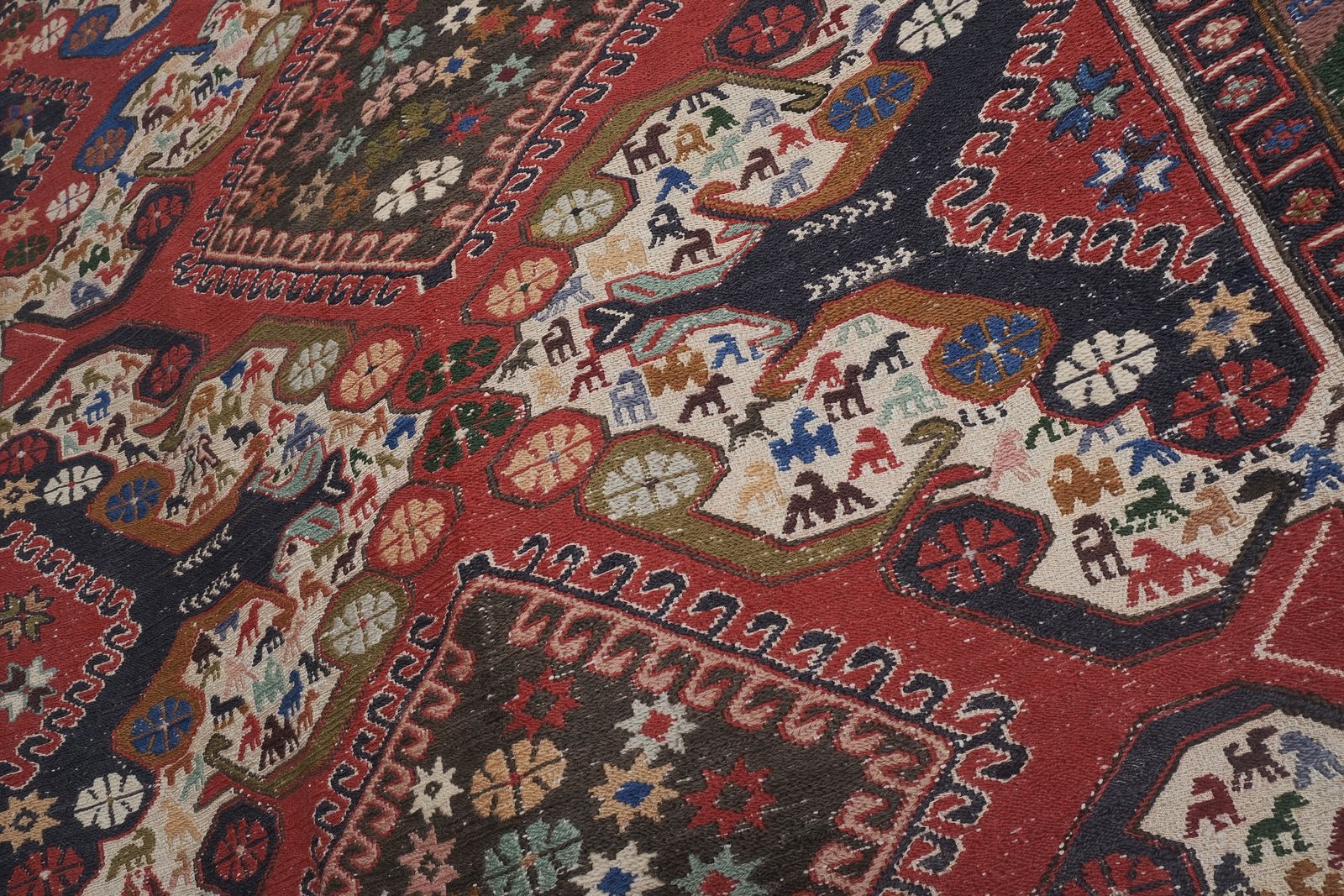 1960s Animal Patterned Soumac Rug 3'10'' X 6'5'' photo buy