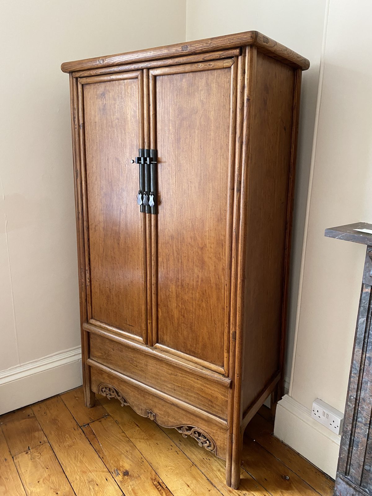 Ming Style Tapered Cabinet With Centre Stile & Dragon Apron photo for sale