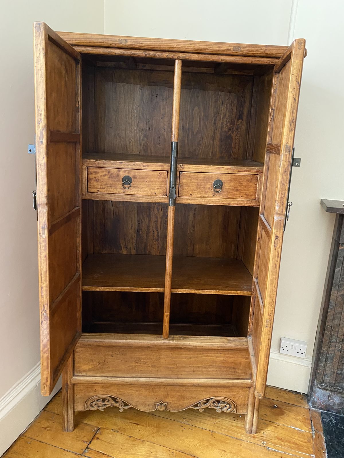 Ming Style Tapered Cabinet With Centre Stile & Dragon Apron photo Furniture