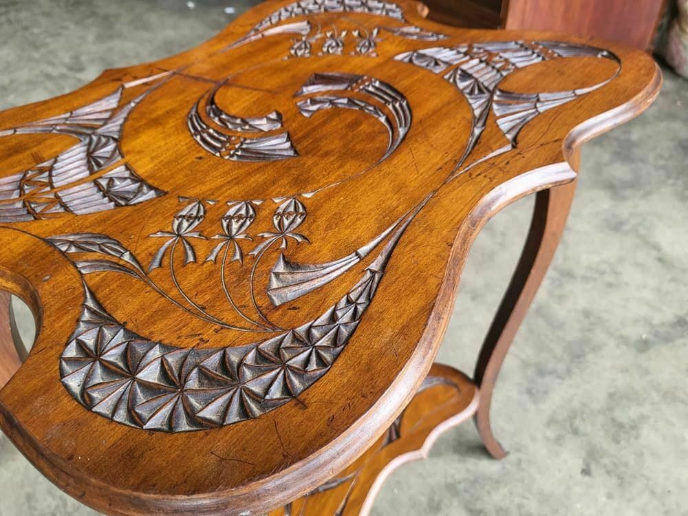 photo furniture Antique Edwardian Serpentine Carved 2 Tier Side End Lamp Table Cabriole Legs