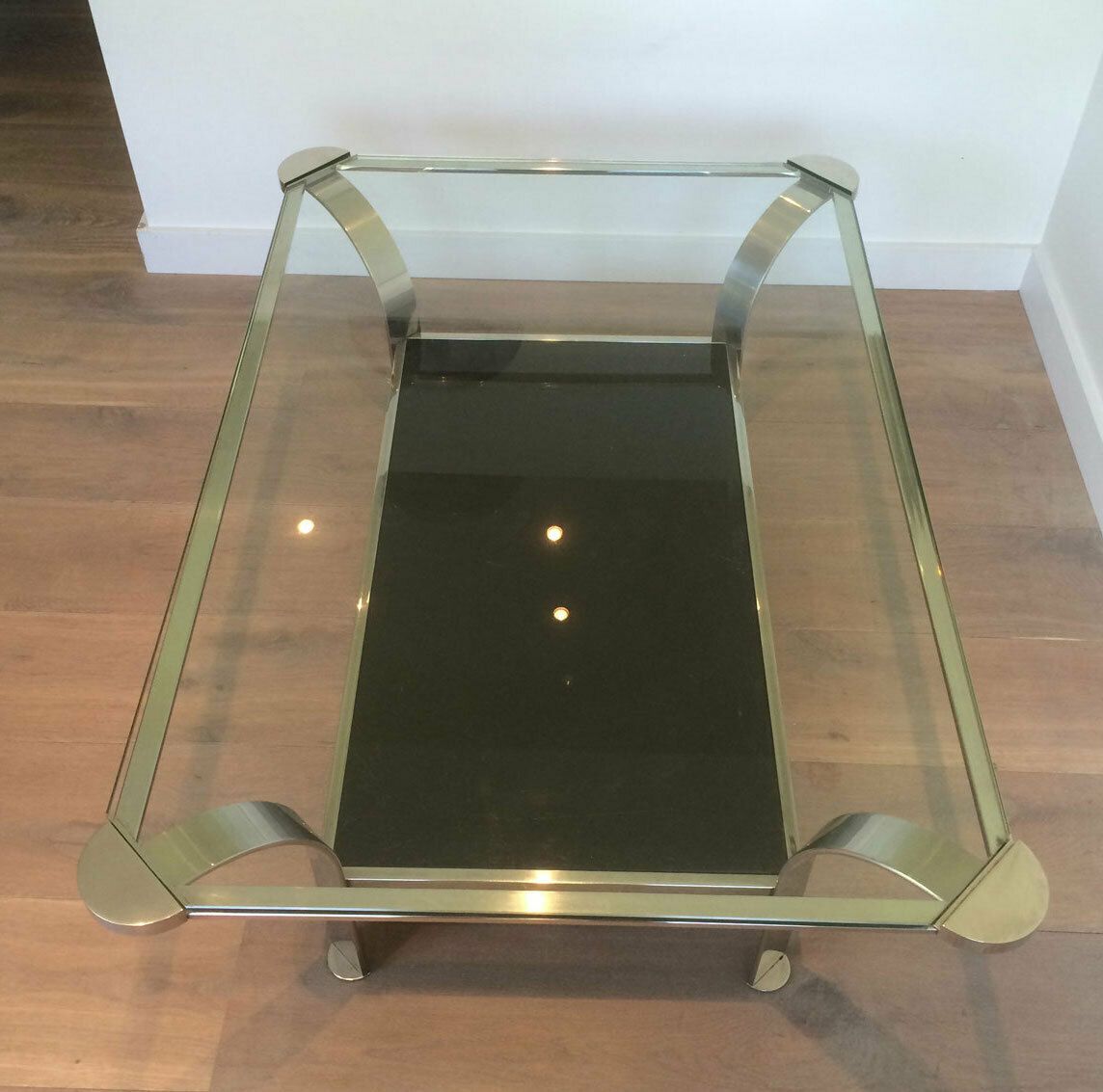 photo vinterior Important Designer Coffee Table In Chrome And Glass Trays