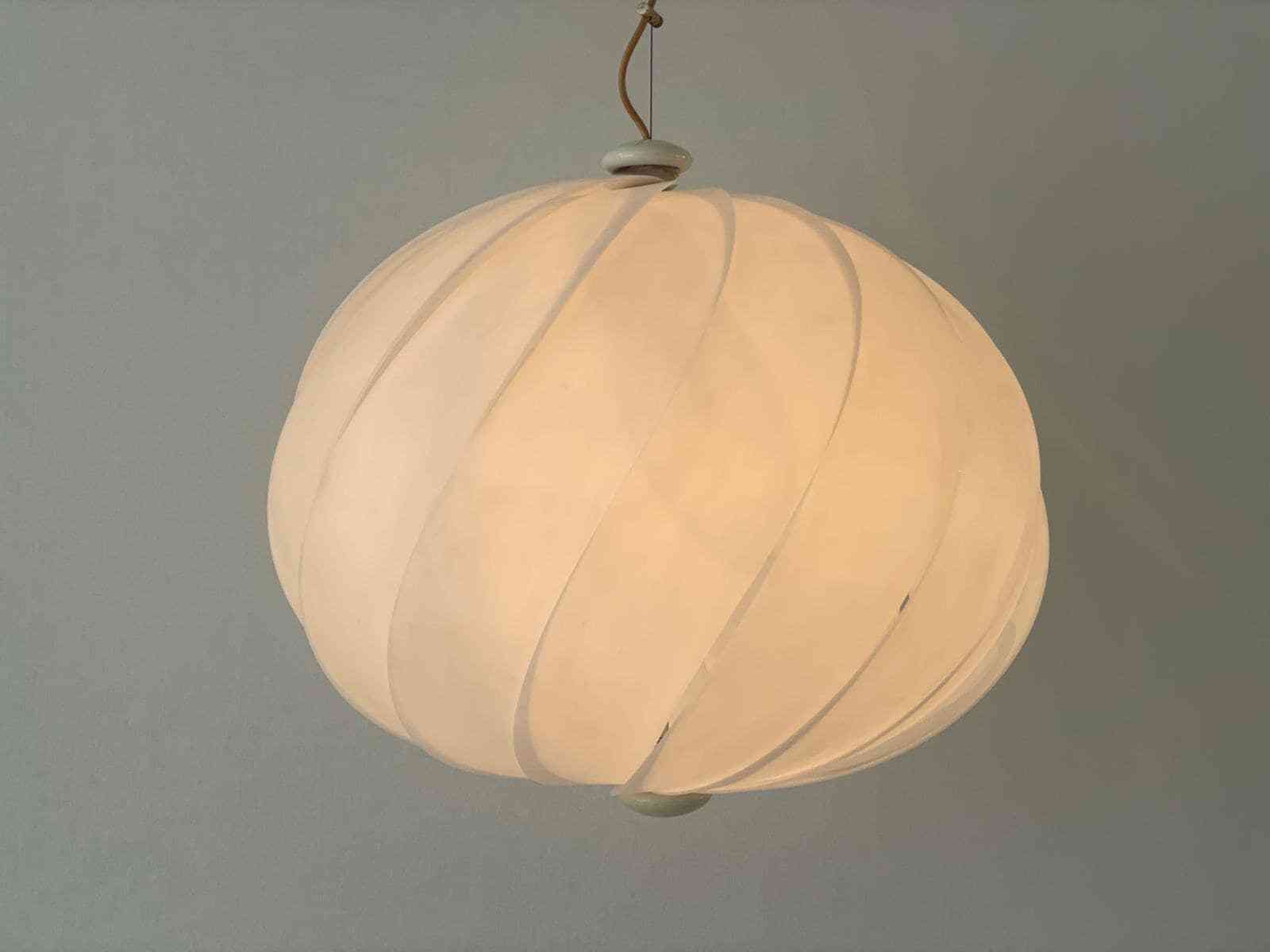 Italian Rare Xxl Pop Art Space Age Ceiling Lamp By Emanuele Ponzio For Guzzini , 1960s, Italy photo vinterior