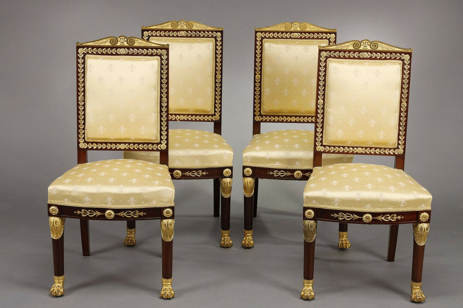 photo vinterior A Majestic Empire Style Salon In Mahogany And Gilded Bronzes