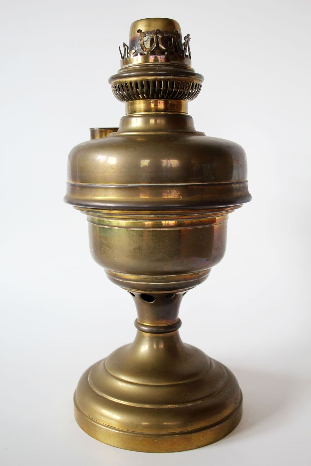 Hoge Antieke Messing Olielamp, L&B Lempereur Bernard België, Petroleumlamp, Kerosinelamp, Landelijke Decoratie, Mondgeblazen Glazen Bol photo buy