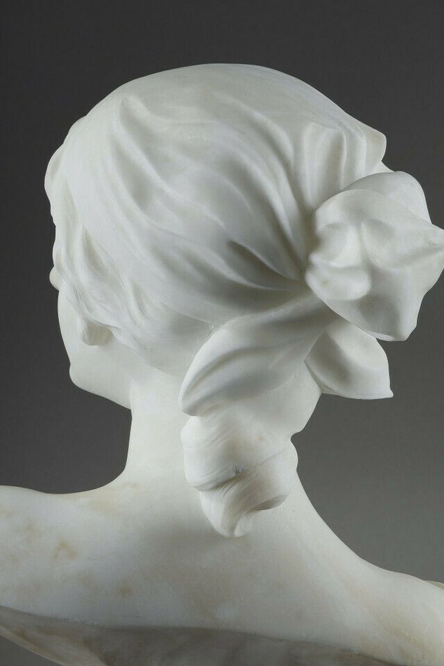 photo vintage Alabaster Bust Of A Young Woman, Signed Cyprien
