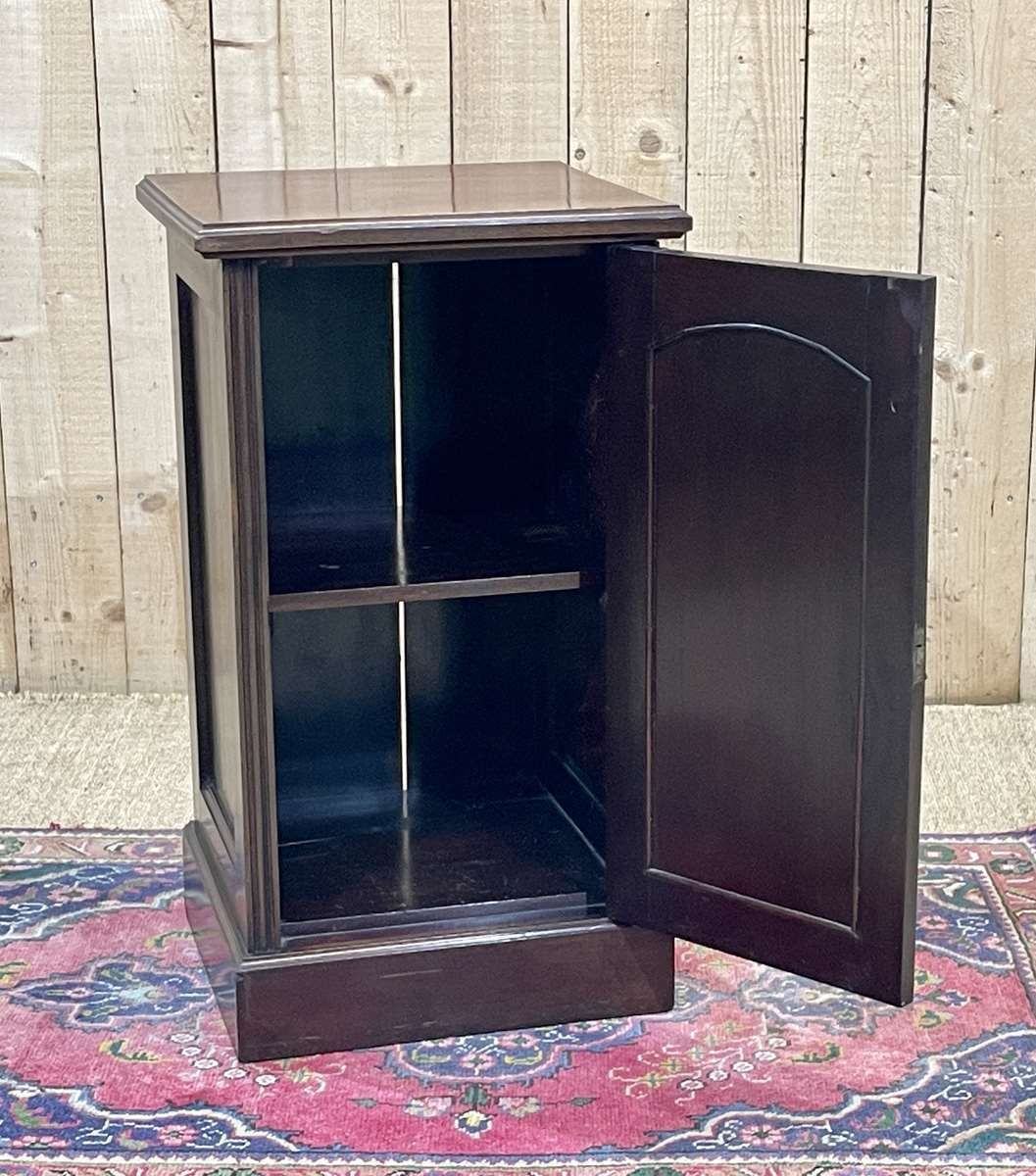 English Mahogany Bedside Table From The 1930s photo Furniture