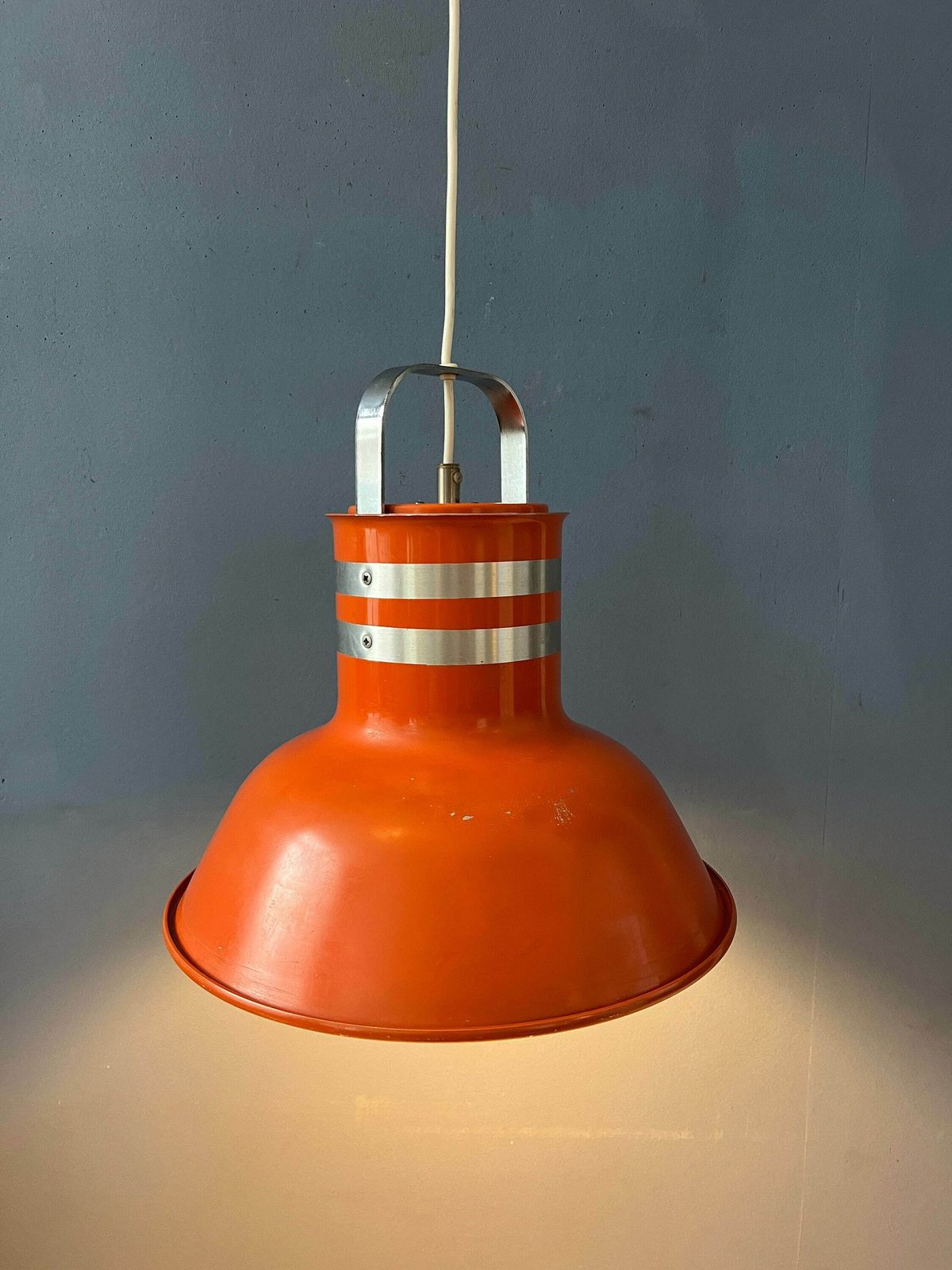 Oranje/Rode Metalen Space Age Hanglamp photo for sale