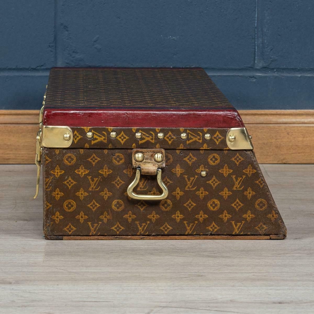 Rare 20th Century Louis Vuitton Car Trunk In Monogram Canvas, France C.1910 photo vintage