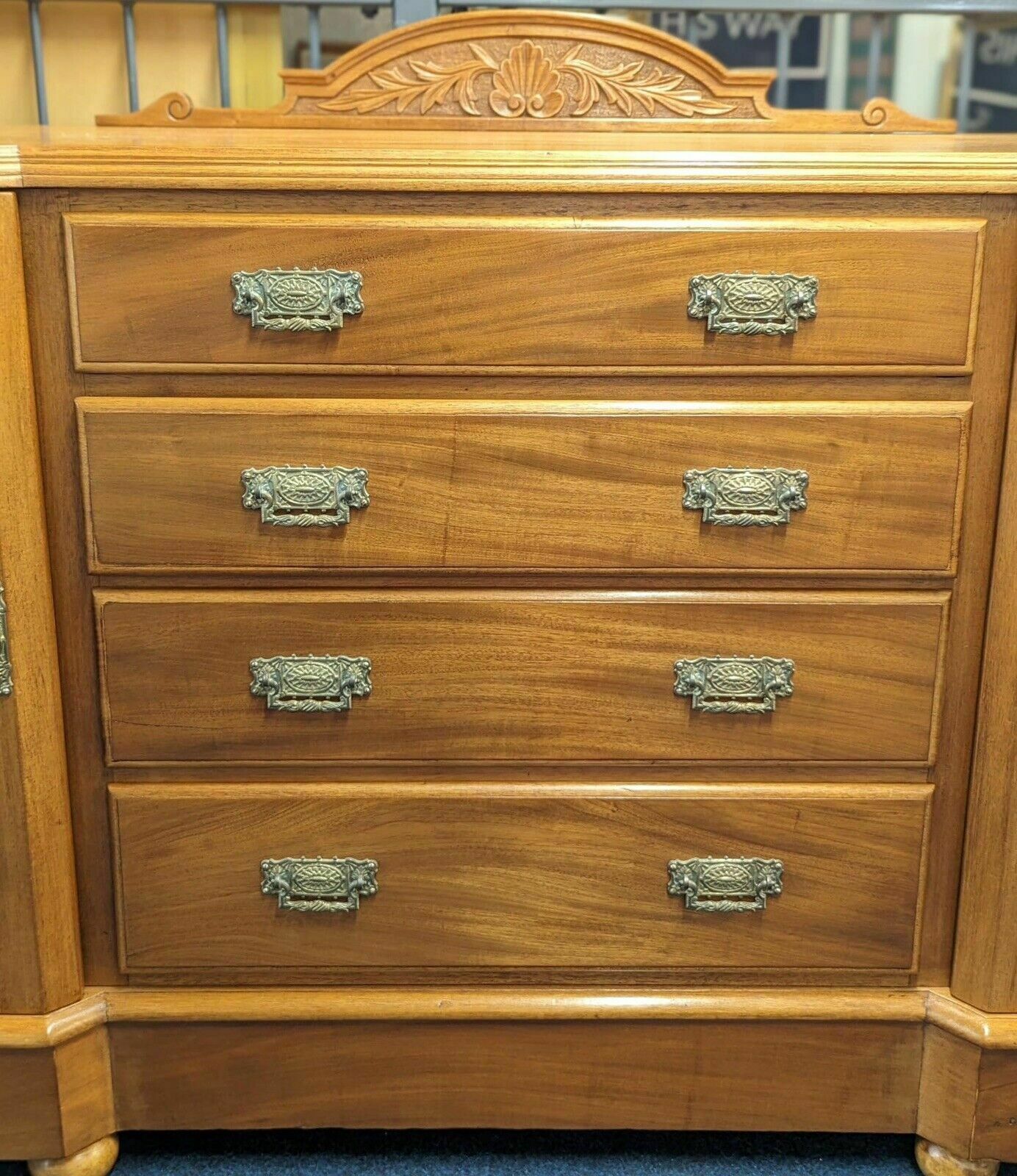 Victorian Mahogany Reverse Breakfront Sideboard photo Furniture