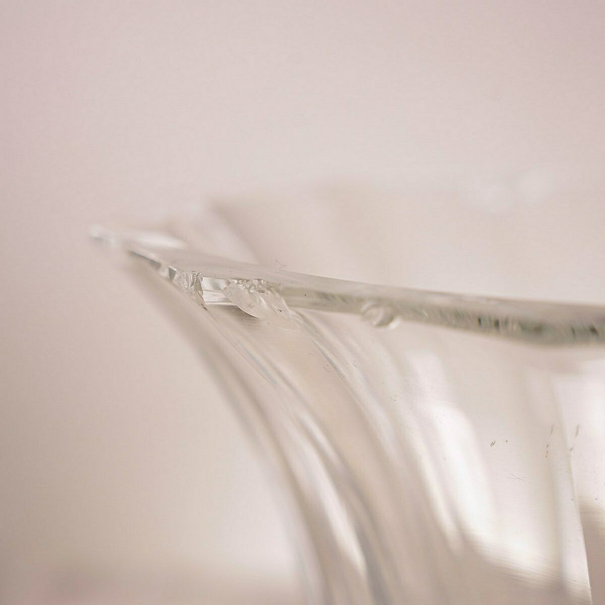 70s Centerpiece In Cut Glass, 1970s photo Home Decor