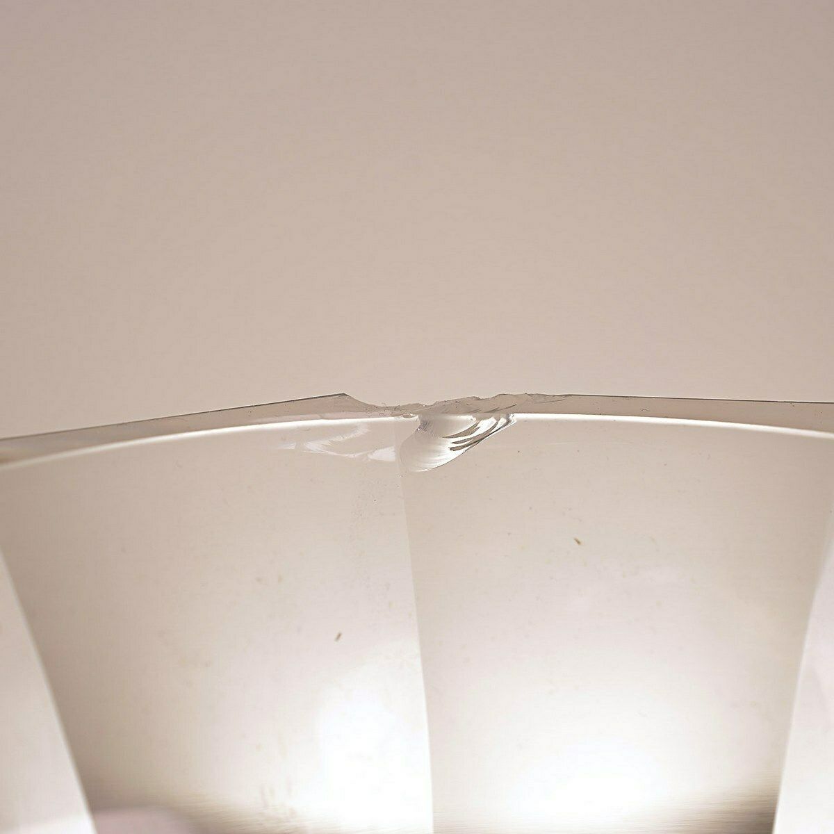 70s Centerpiece In Cut Glass, 1970s photo vinterior