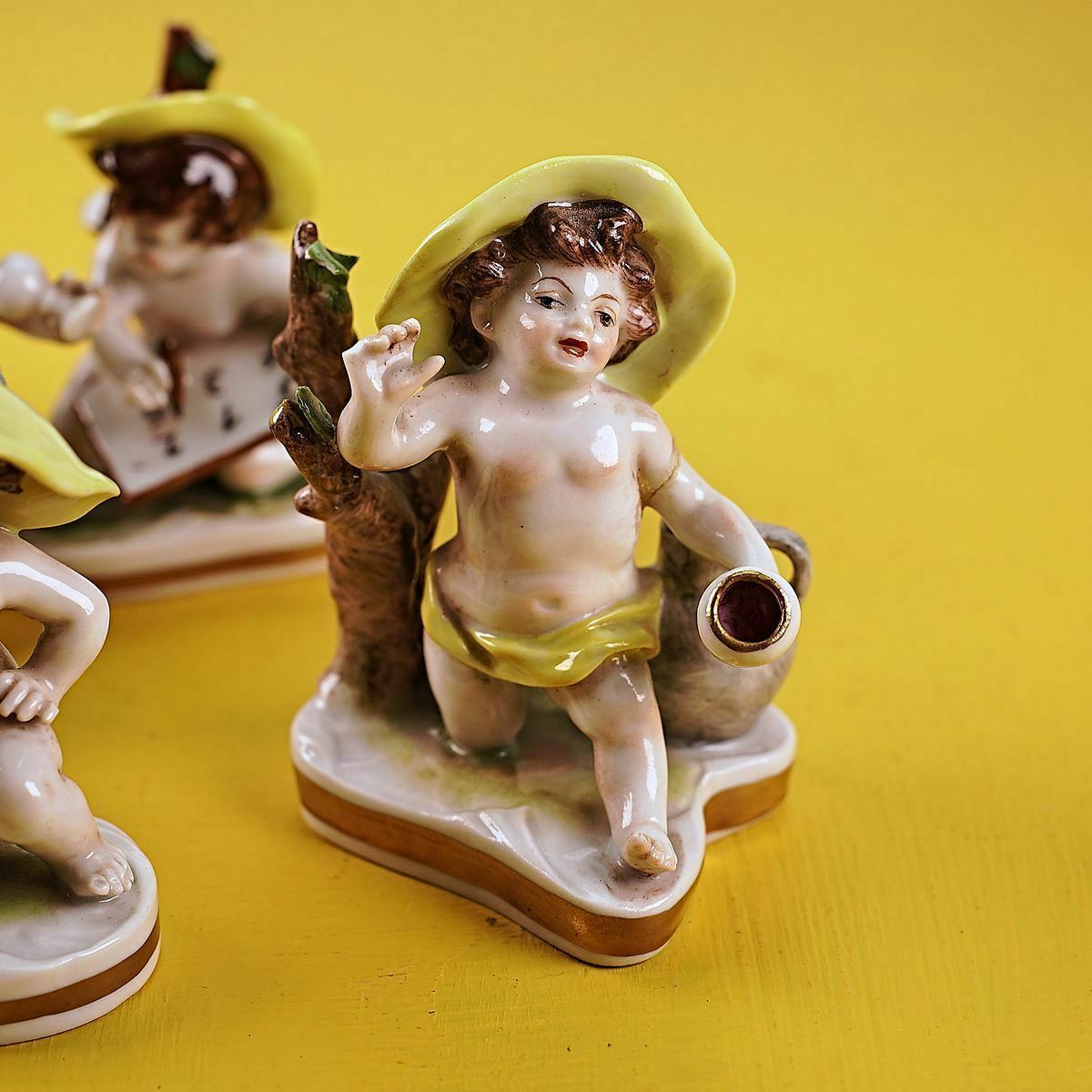 Volkstedt/Rudolstadt Porcelain Figurines, 4 Pieces photo furniture