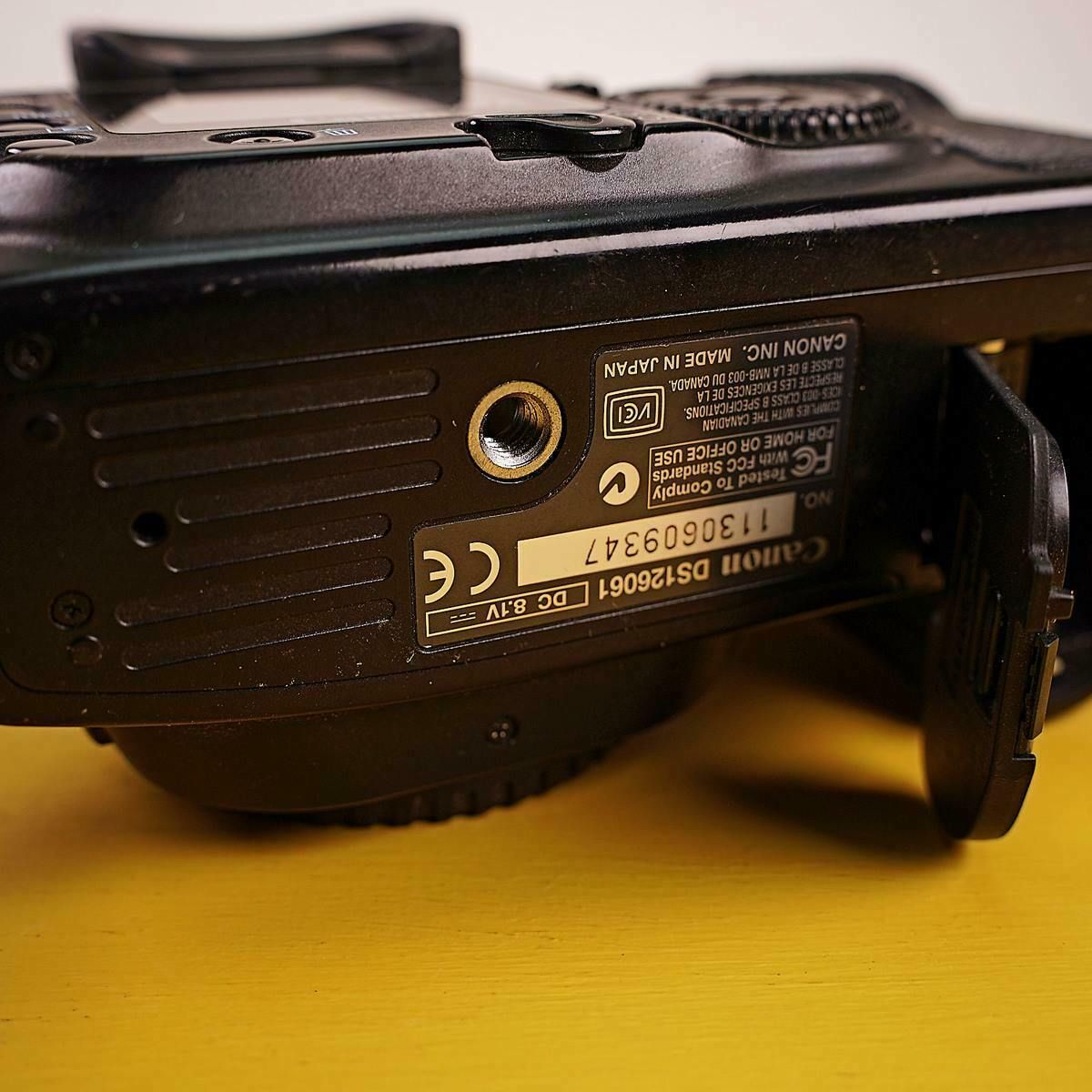 Canon Eos 20 D Digital Camera photo 66.0