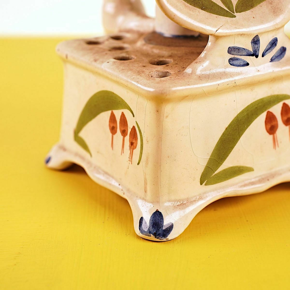 Vintage Ceramic Gramophone photo furniture