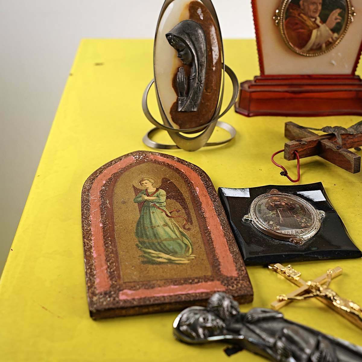 Lot Of 15 Vintage Religious Souvenirs photo furniture