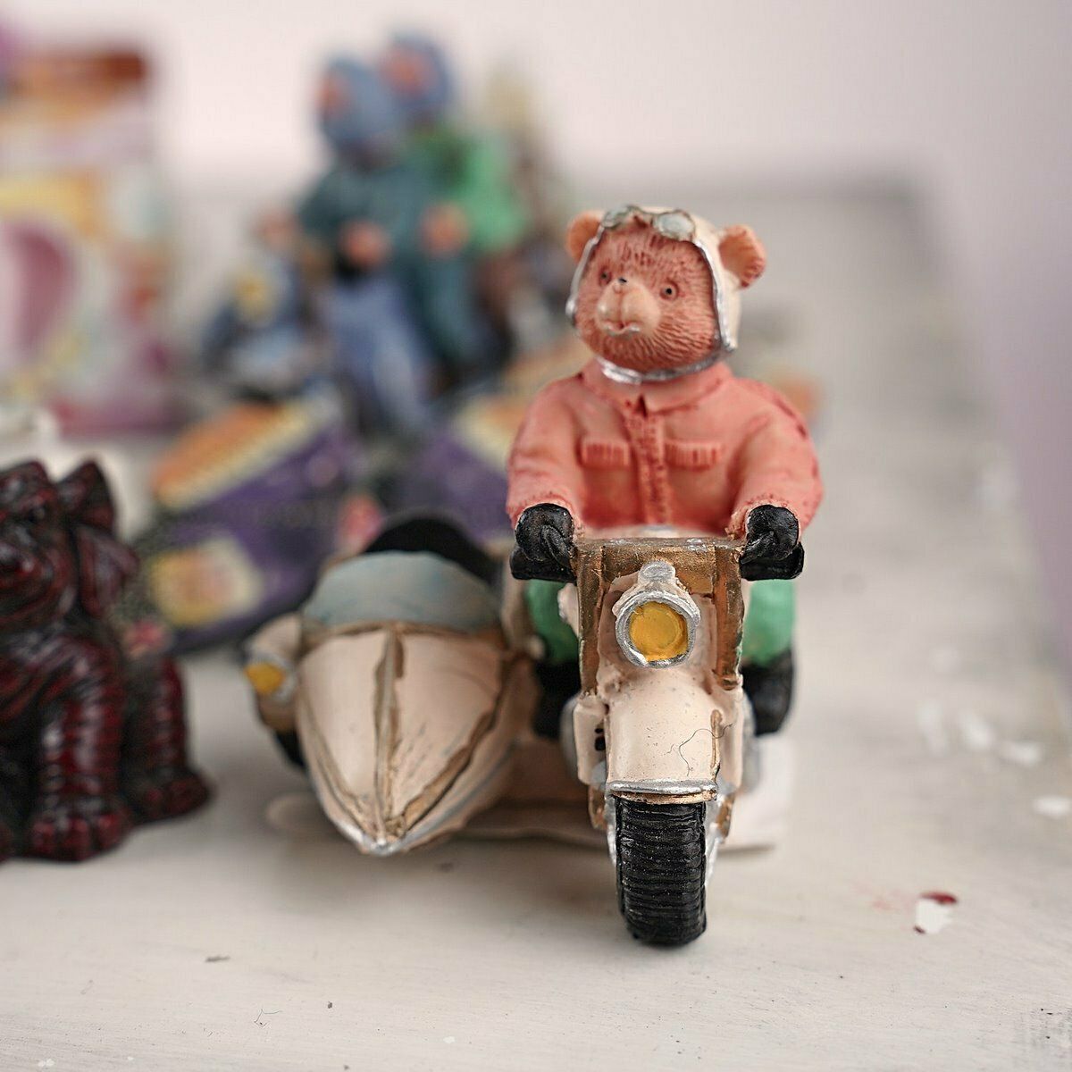 Lot Of Mixed Items, Animal Objects, +25 Pcs photo for sale