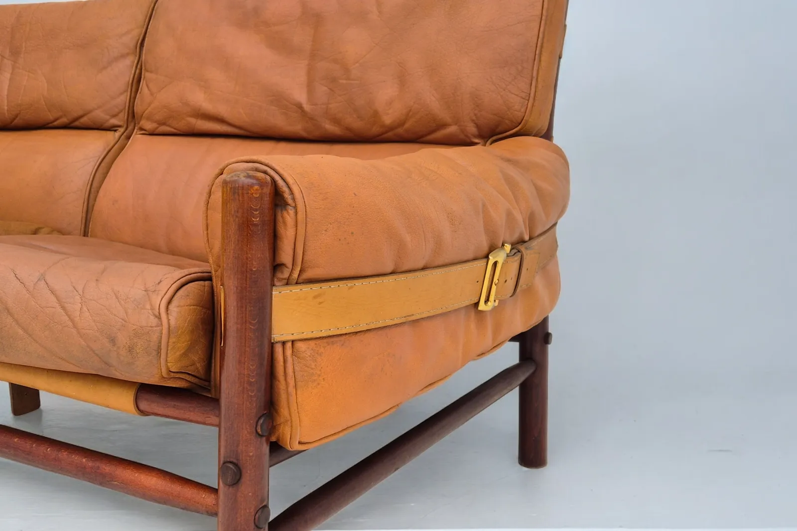 1960s, Scandinavian Design By Arne Norell, Sofa, Leather, Beech Wood, Model "Kontiki", Original Condition. photo for sale