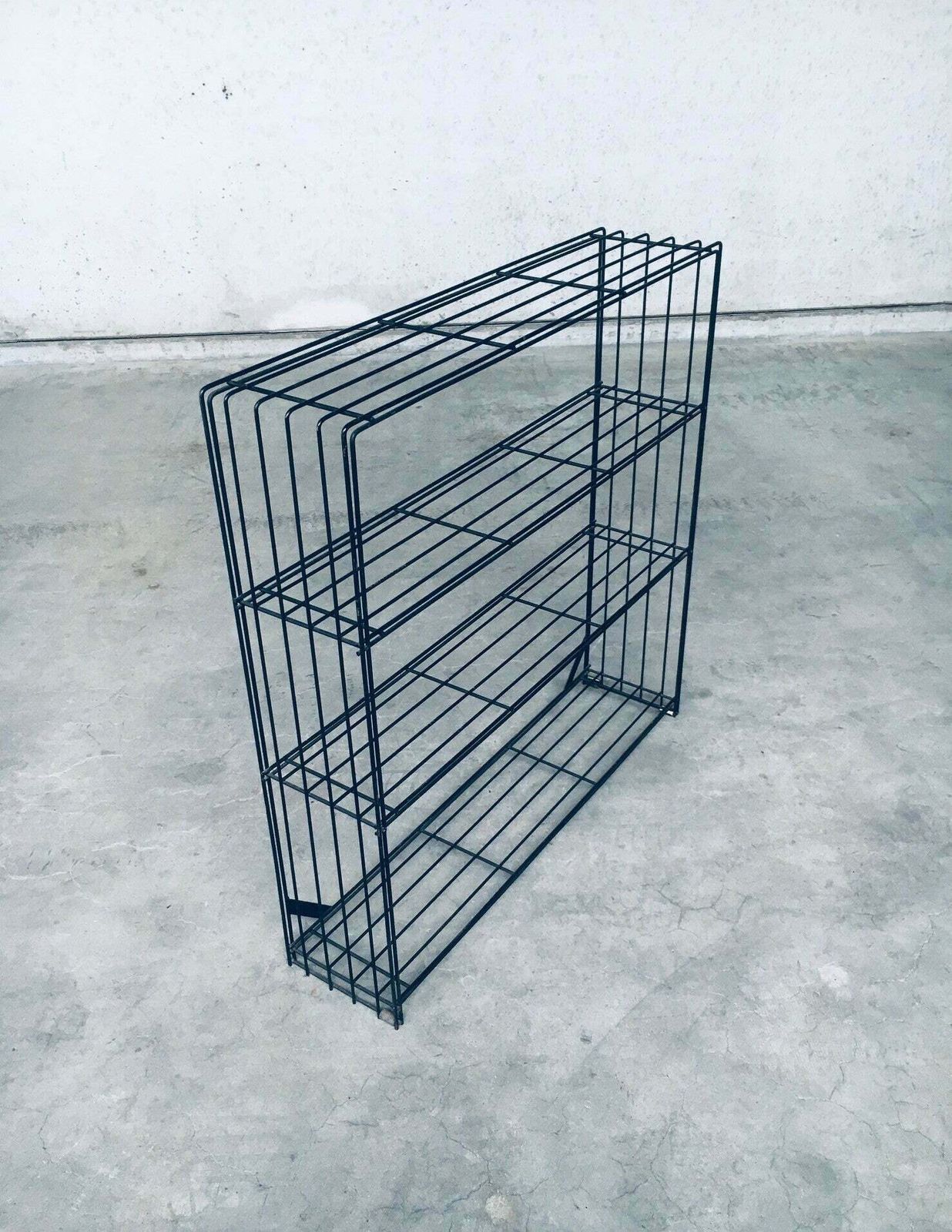 Dutch Industrial Design Opbergrek Van Tjerk Reijenga Voor Pilastro, Nederland 1958 photo vintage