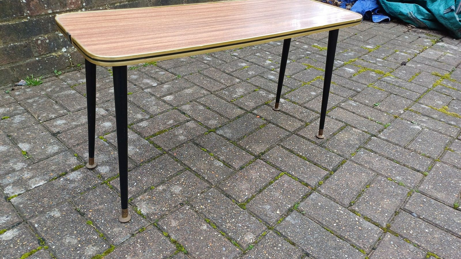 Classic Vintage Retro Coffee Table Melamine Top And Atomic Legs Made By ‘Newiste’ Manchester photo 95.0