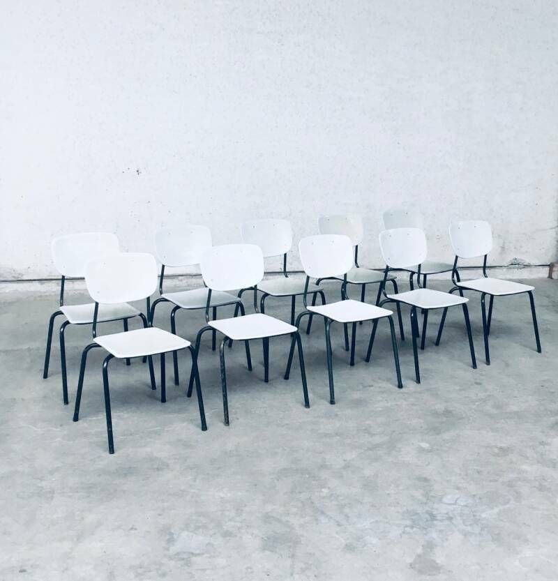 photo furniture Stapelstoelen – Nederlands Industrieel Design, Jaren 1960