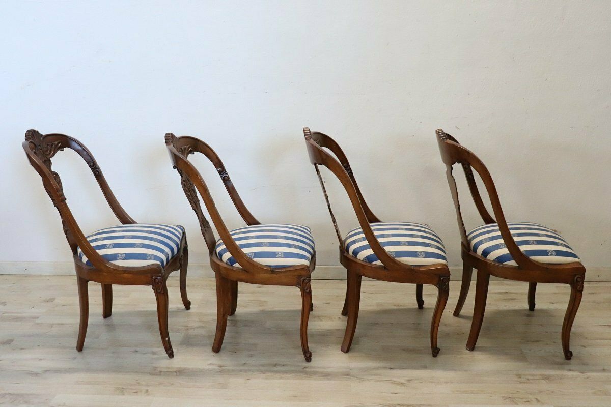 3377.0 Dining Chairs In Carved Walnut, Early 19th Century, Set Of 4 photo
