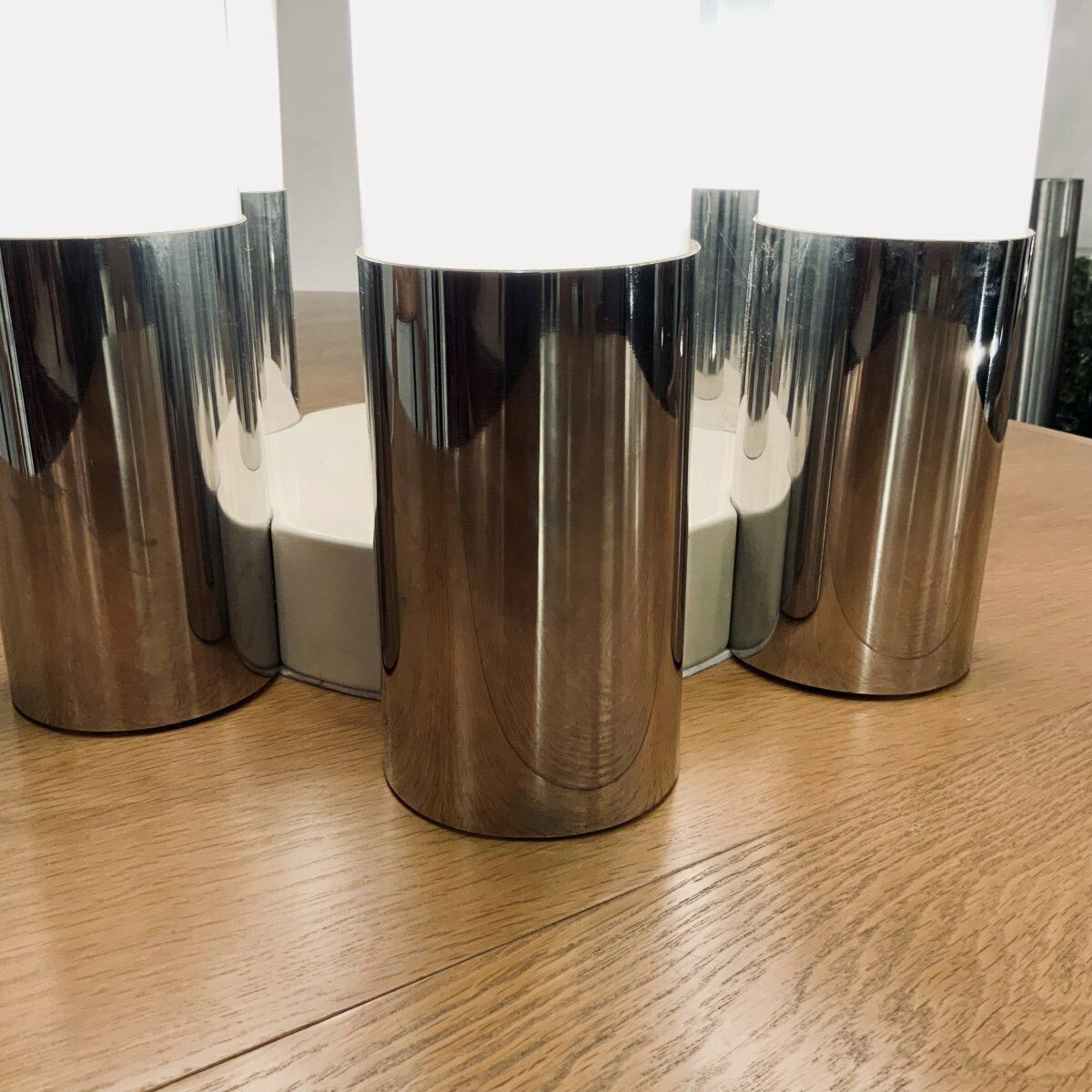 4500.0 1970s Italian Table Lamp In Chrome And Opalescent Glass By Carlos Nazon photo