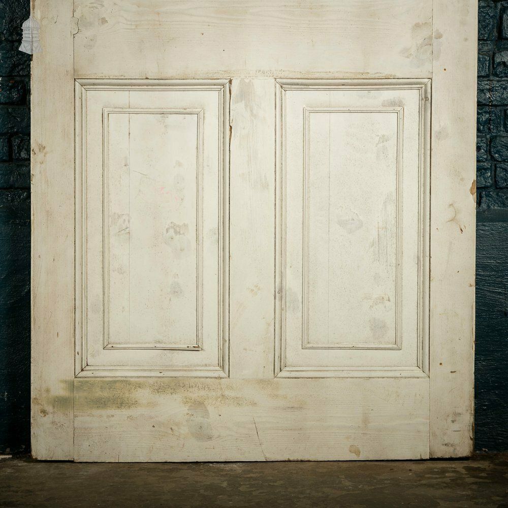 photo vinterior Pine Paneled Door, 6 Moulded Panel White Painted 20th C Missing Moulding