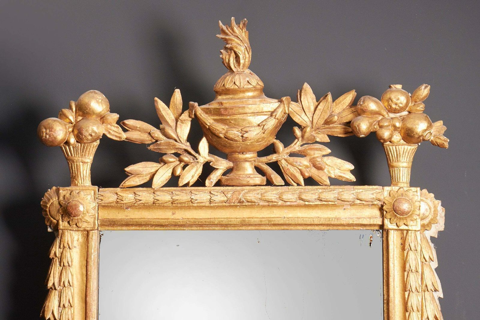 18th Century French Neoclassical Giltwood Mirror photo 3200.0