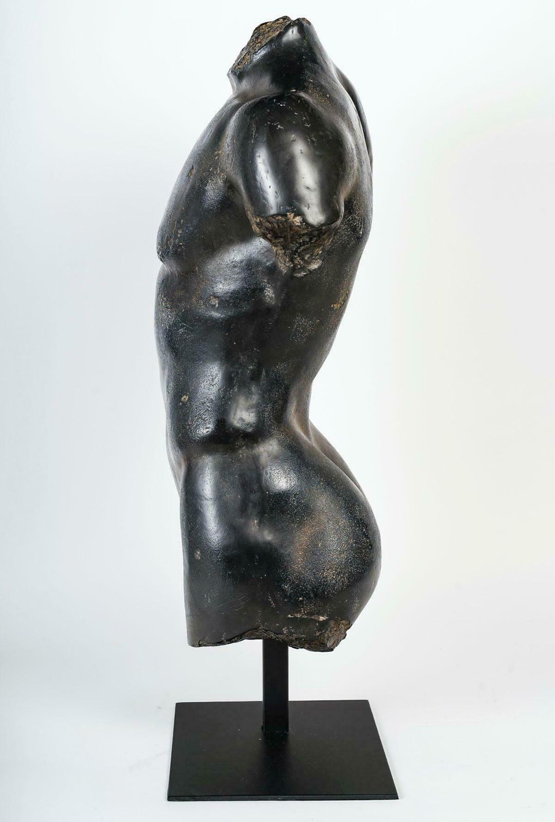 Bust In The Taste Of Antiquity, 20th Century. photo 2384.0