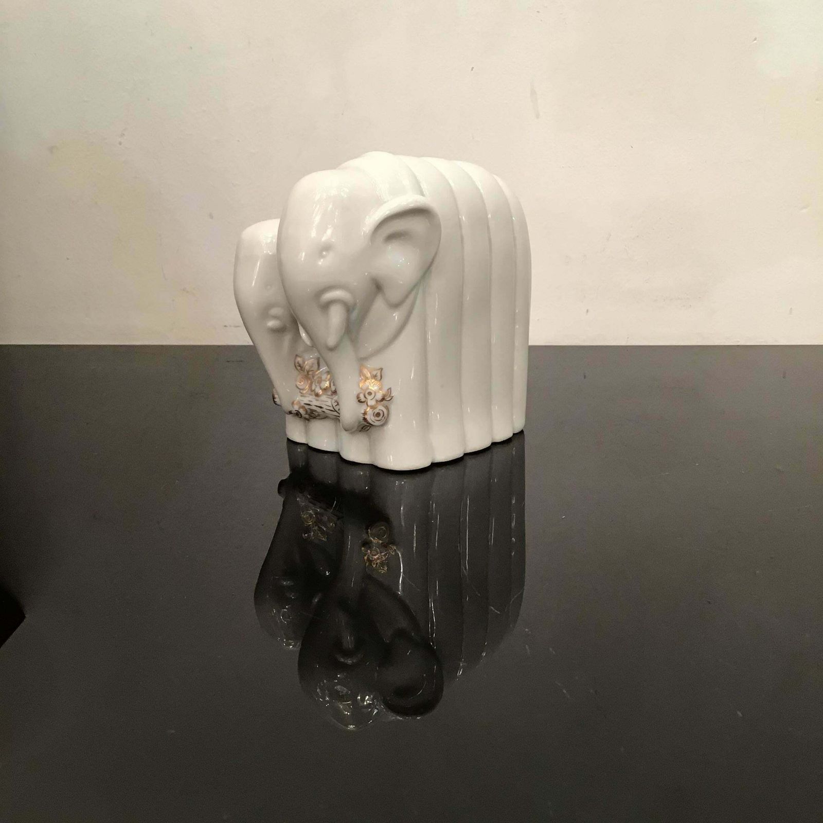 Gio’ Ponti “ Elephant “ Porcelain Gold 1927 Italy photo furniture