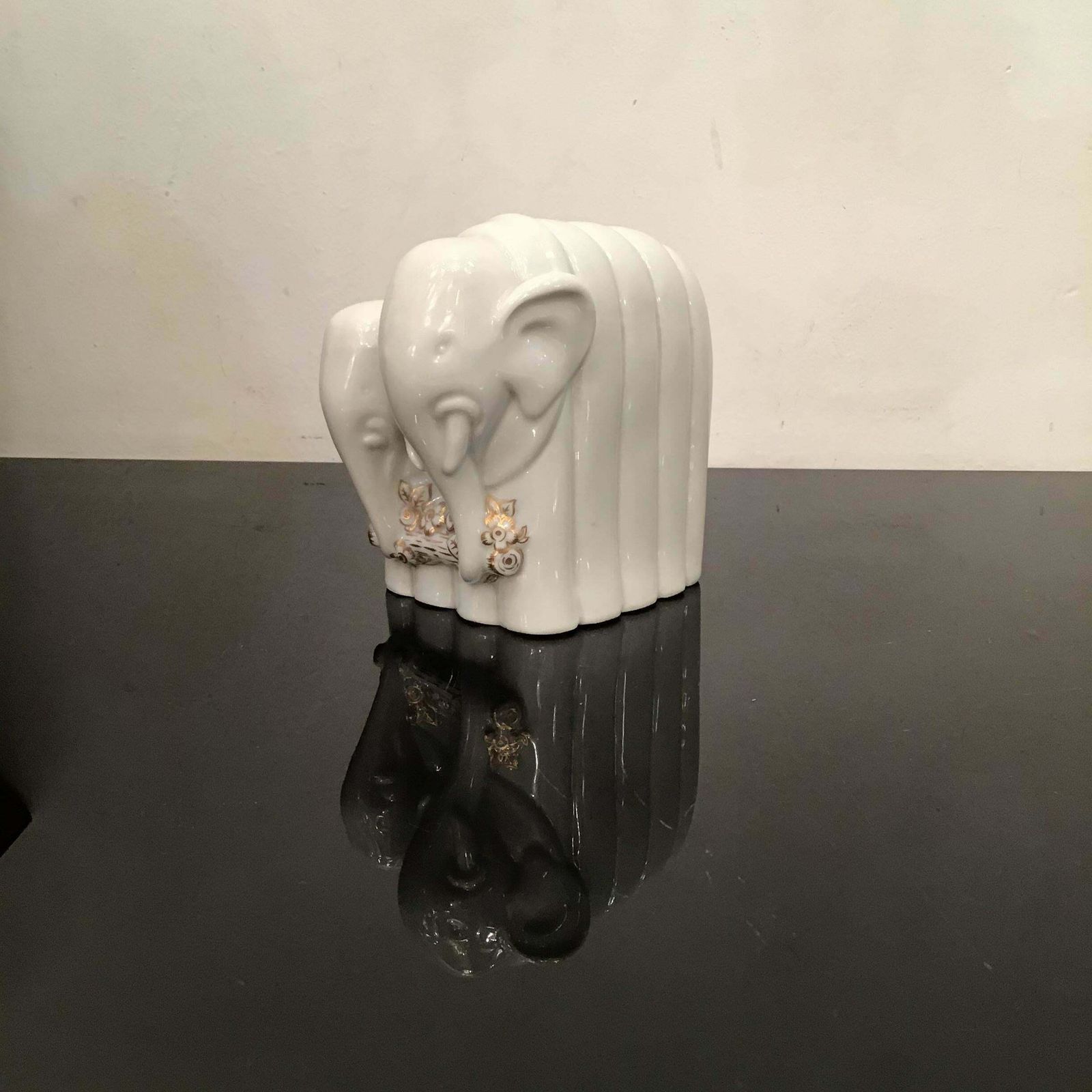 Gio’ Ponti “ Elephant “ Porcelain Gold 1927 Italy photo 4807.0