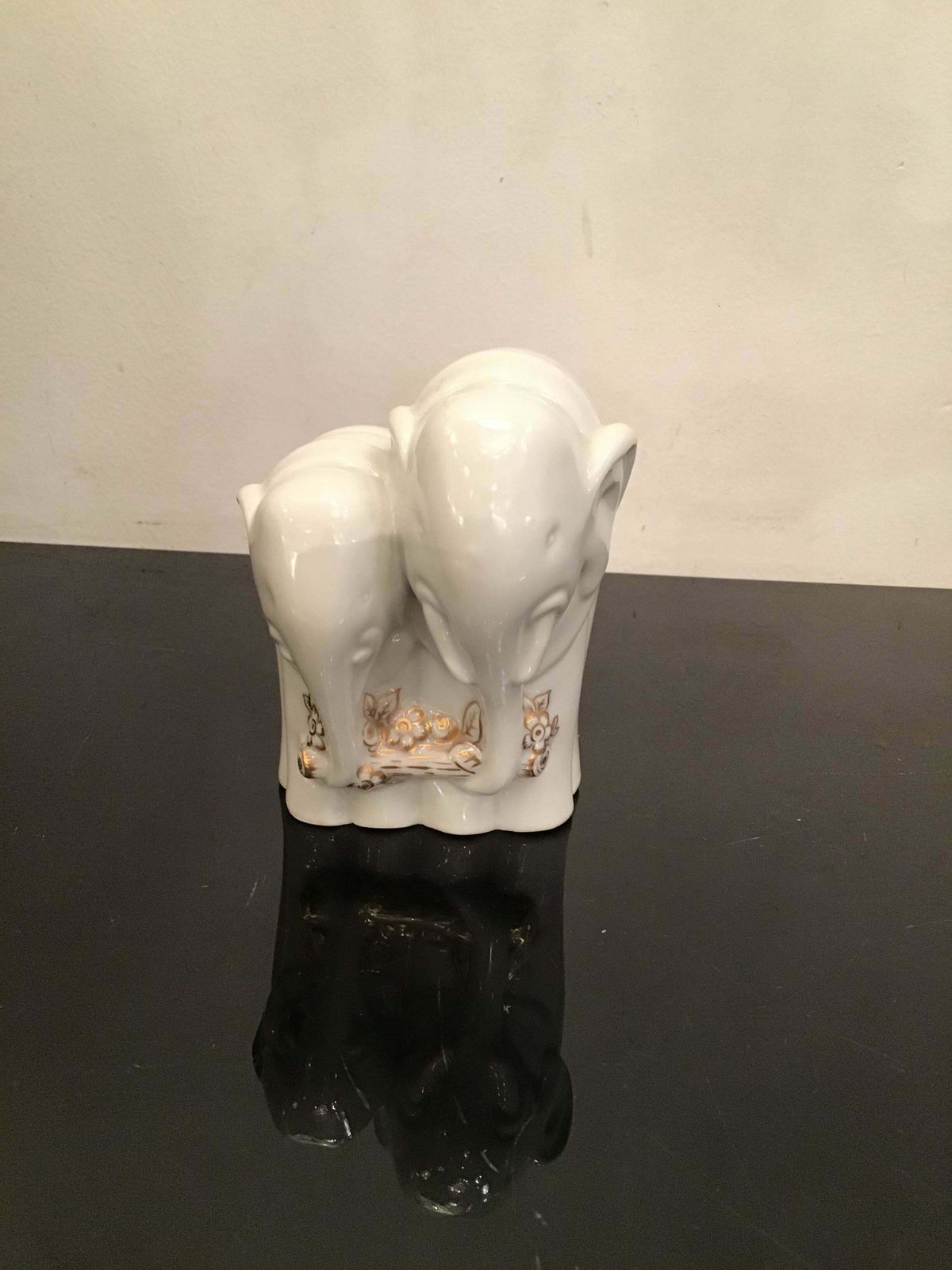 photo buy Gio’ Ponti “ Elephant “ Porcelain Gold 1927 Italy