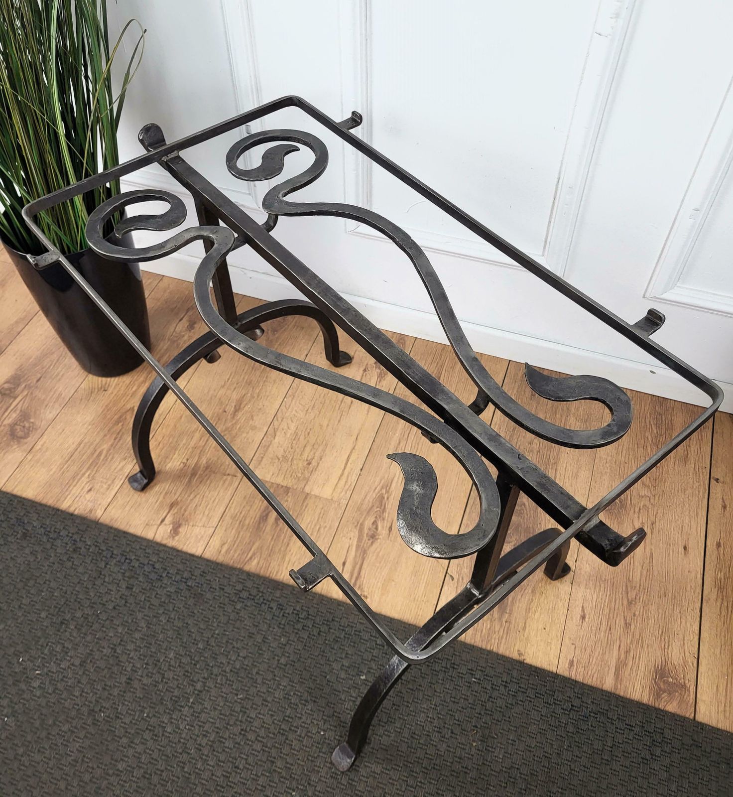 Italian Sculptural Brutalist Wrought Iron And Glass Coffee Table Or Side Table photo vinterior
