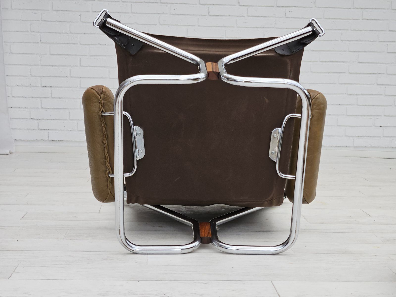photo furniture 1970s, Norwegian Design By Harald Relling, Original Condition, Leather, Chrome Steel, Teak Wood, Canvas.