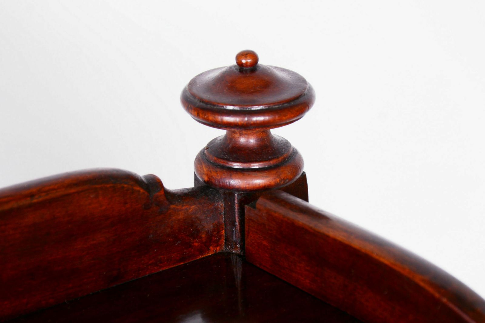 Restored Biedermeier étagère, By Thonet, Beech, Walnut, Austria, Vienna, 1910s photo buy