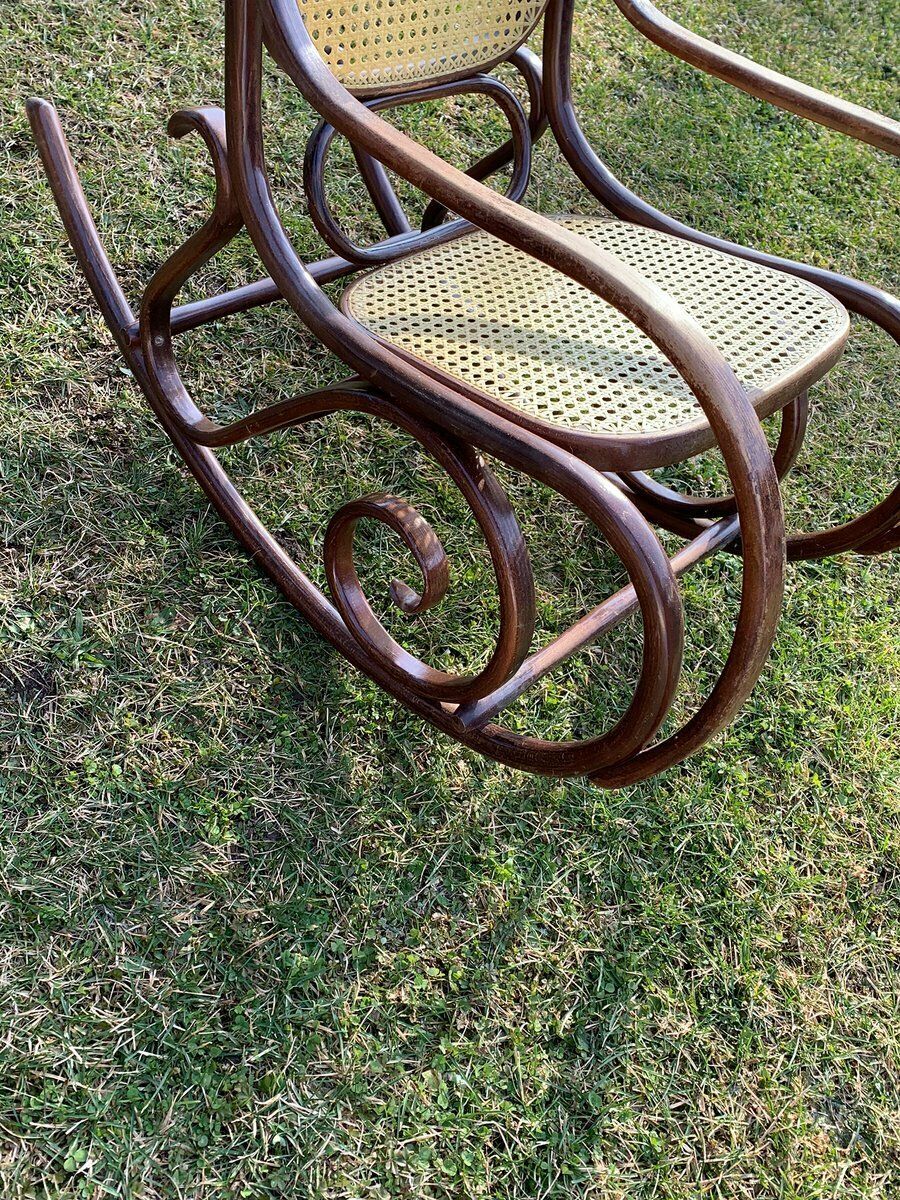 Antique Rocking Chair From Thonet