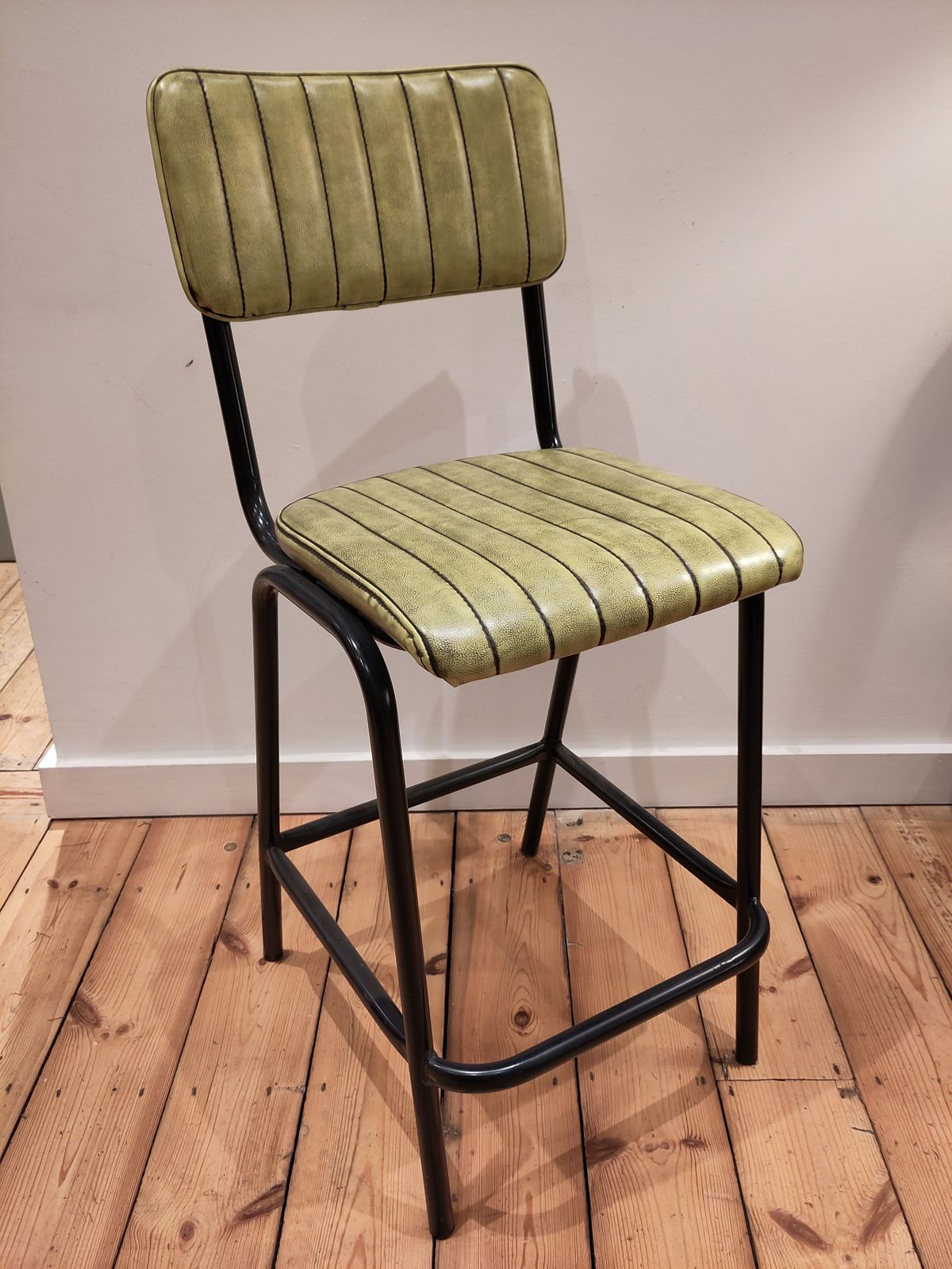 Bar Stools 66cm With High Back Rest X4