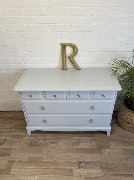 Stag Minstrel Chest Of 4 Over 2 Drawers Painted Light Grey photo buy