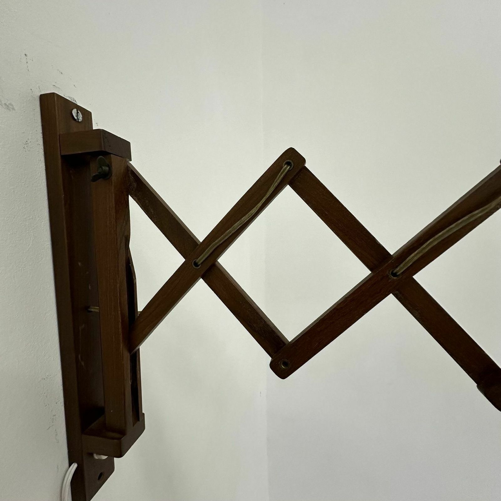 346.0 Vintage Teakhouten Schaarlamp Voor Aan De Wand, Jaren 1960 photo